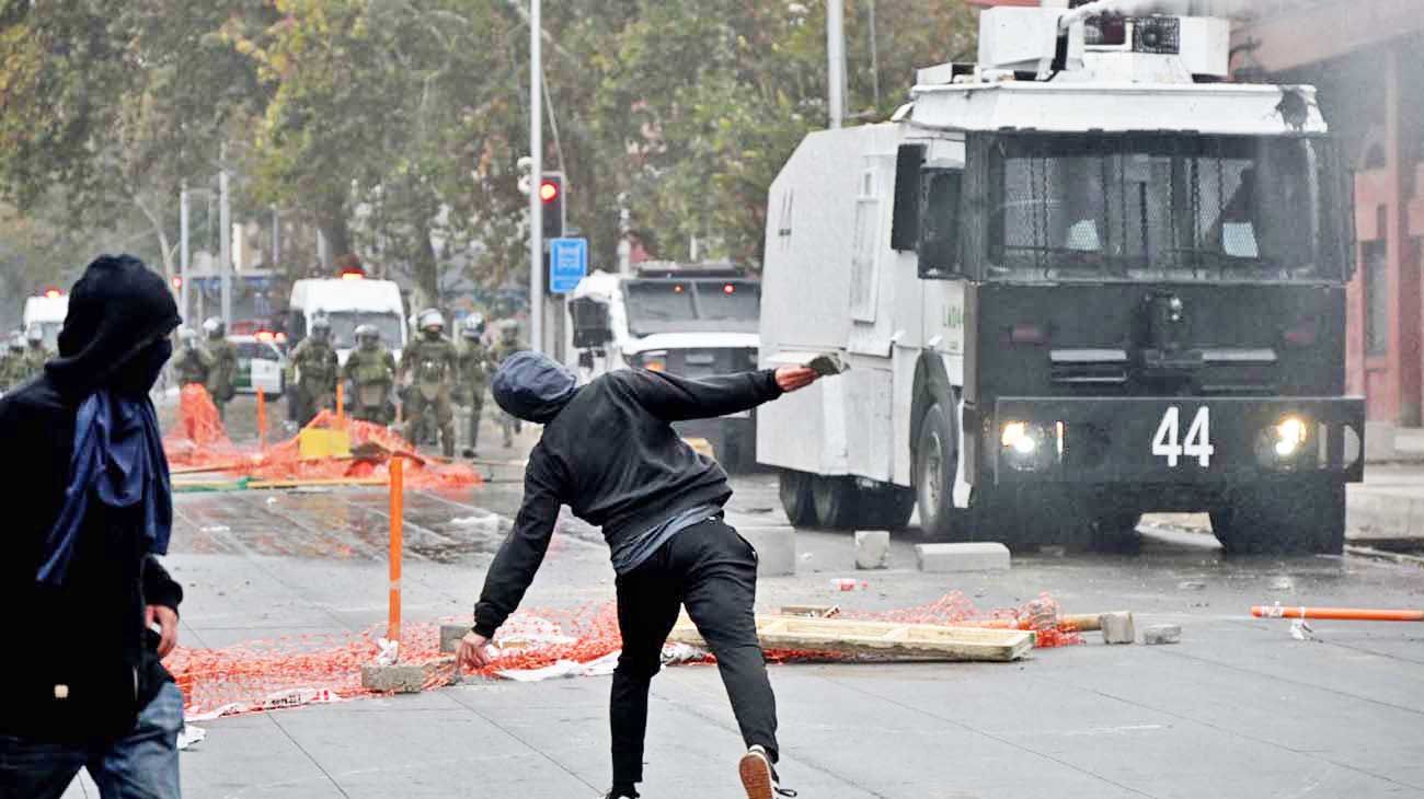 Chile: choques con la policía en la marcha del 1º de mayo
