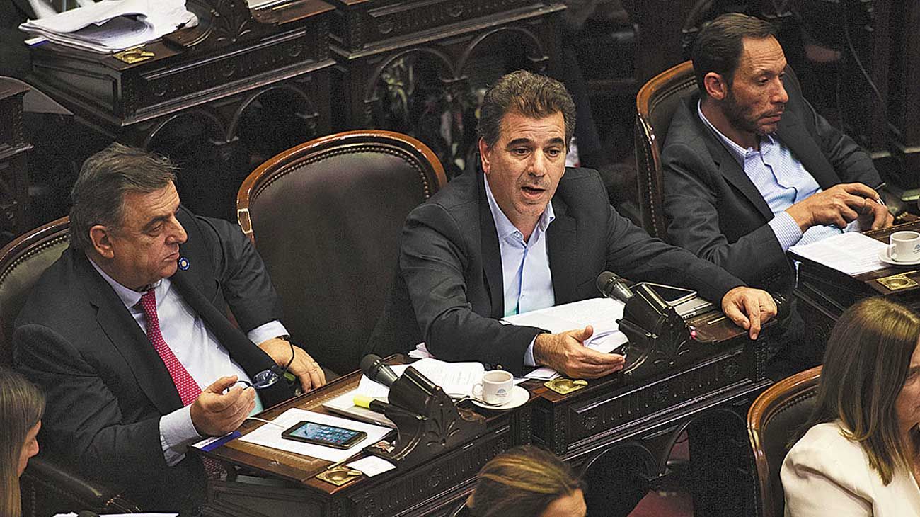 Cambiemos busca aplacar la tensión por la baja en dietas