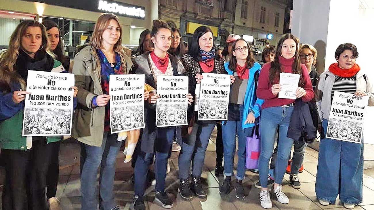 Organizan una volanteada para repudiar a Darthés en Rosario