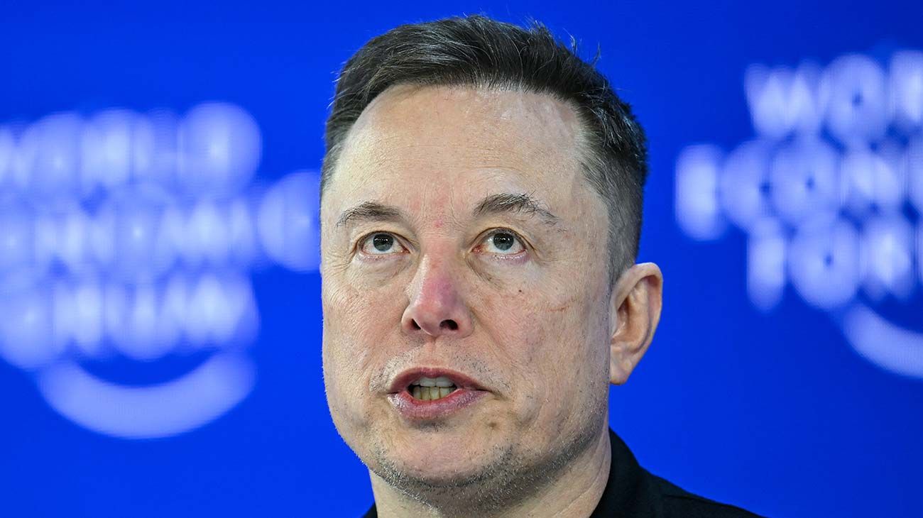 Elon Musk confirmó el paso de Neuralink a la fase industrial para fabricar implantes a gran escala