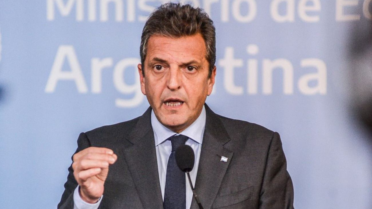 Massa anunció un refuerzo alimentario de $45.000 para jubilados