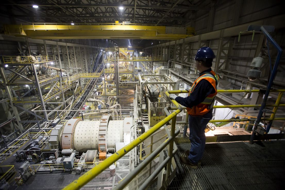 Un multimillonario ofrecería minas de diamantes a firmas de Canadá