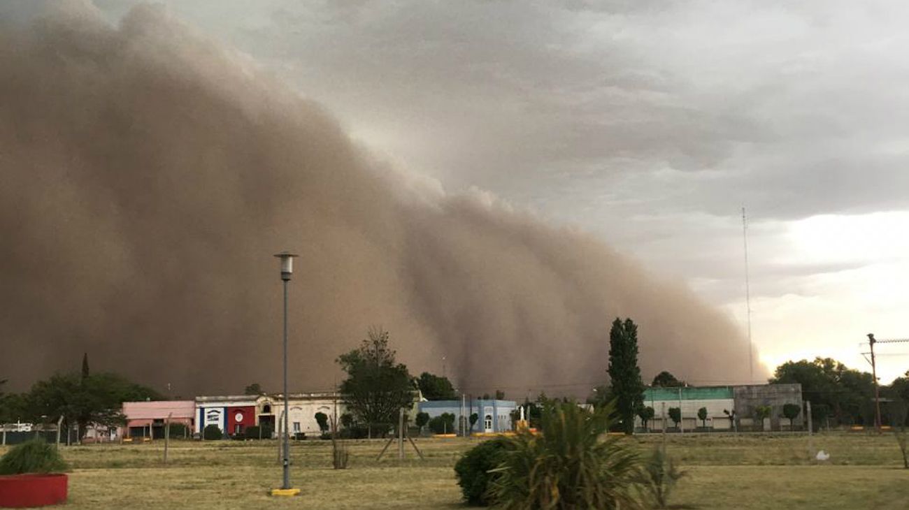 Fuerte temporal en La Pampa con ráfagas de más de 100km/h: importantes destrozos