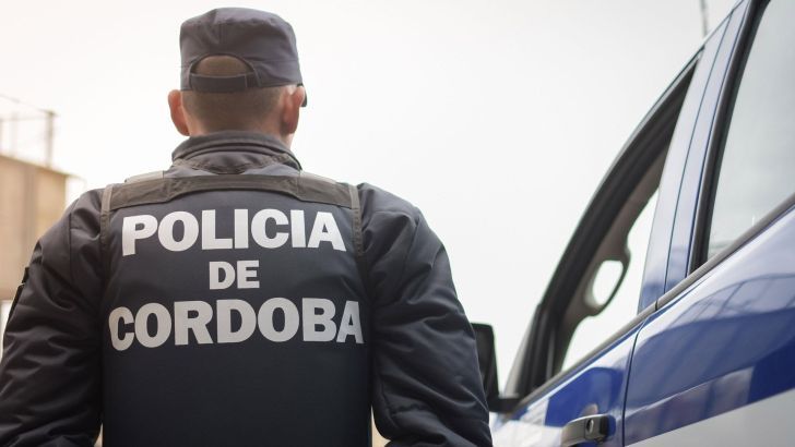 En la Policía siguen de cerca la decisión que tomará Llaryora