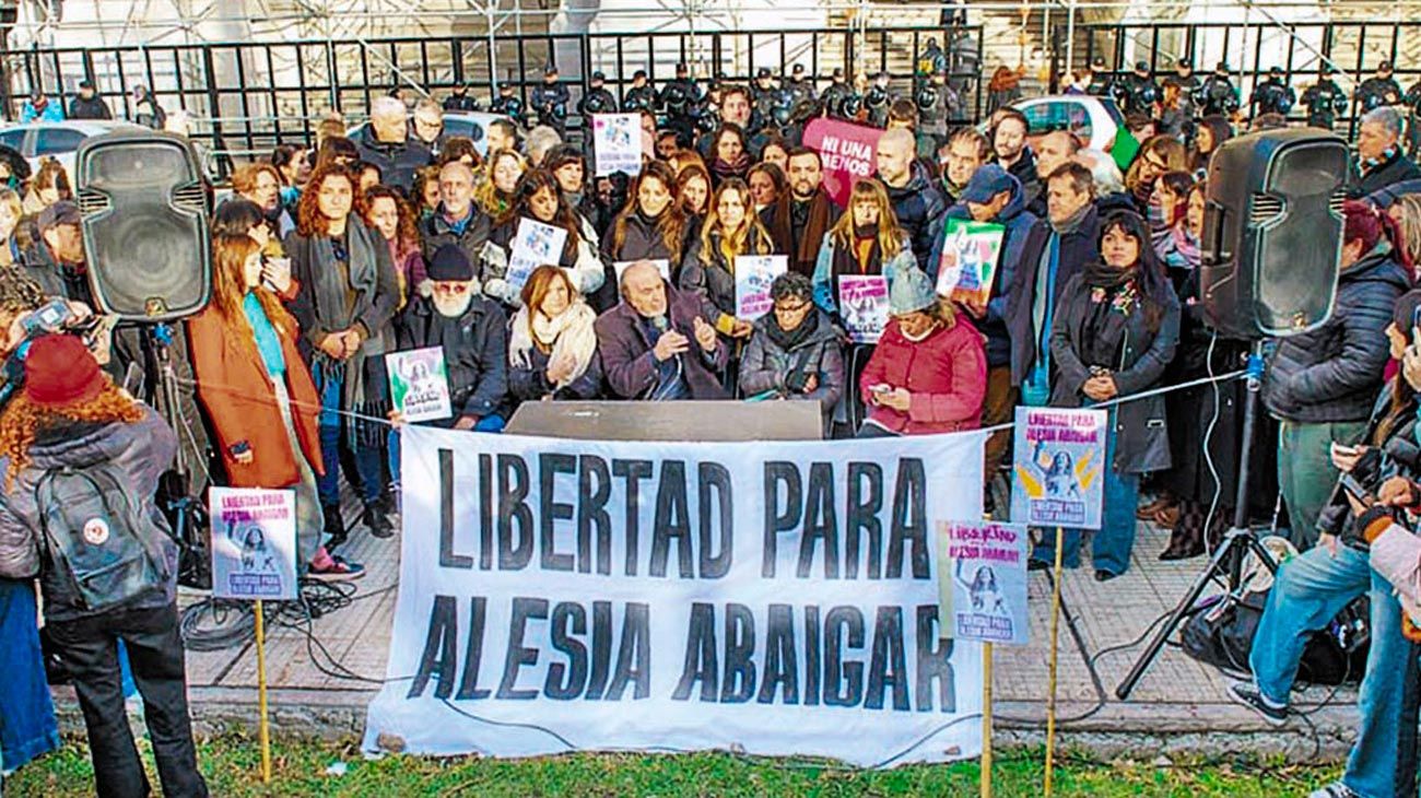 Escrache a Espert: domiciliaria para Alesia Abaigar