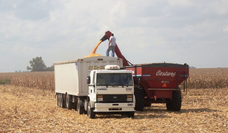 Transportistas de carga renegocian deudas con Afip y anticipan cierres