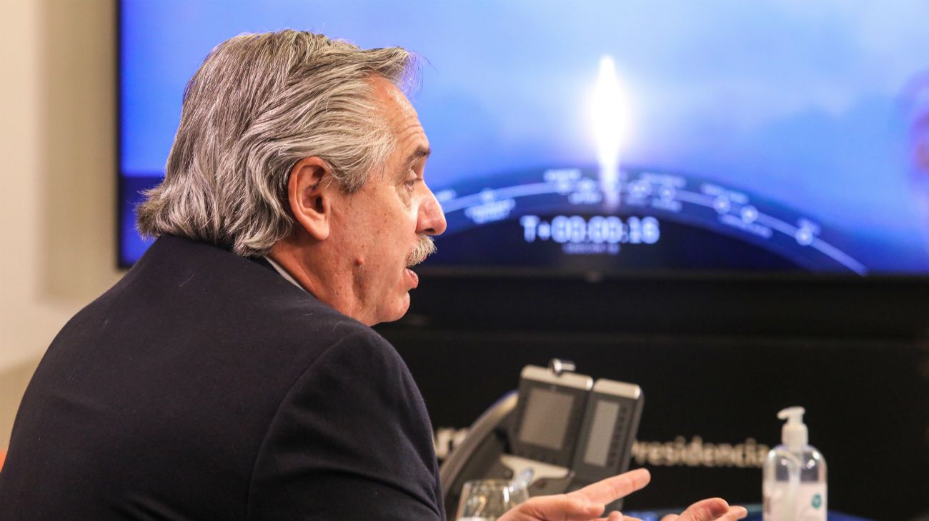 Fernández celebró el lanzamiento del SAOCOM 1B con crítica a Mauricio Macri