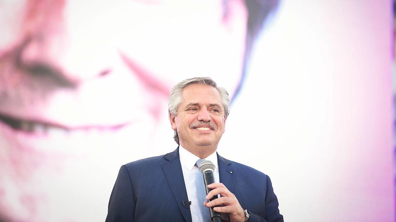 Alberto Fernández en el homenaje a Néstor Kirchner: "No nos vamos a arrodillar frente al FMI"