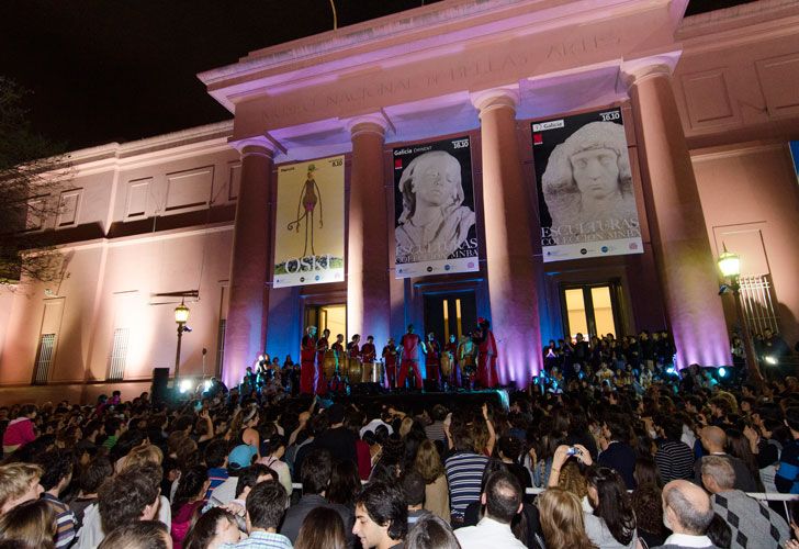 Más cultura, más democracia