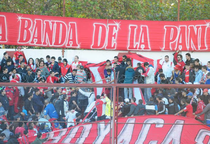 Dura paliza a un hincha de Argentinos