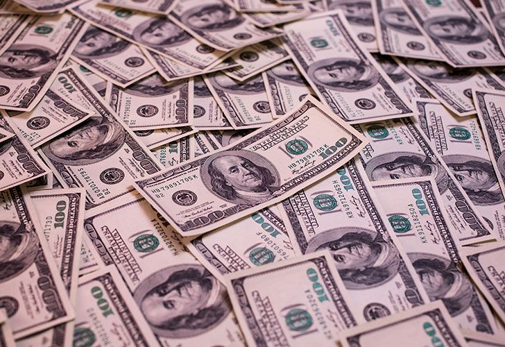 Según un informe universitario, el dólar debería valer $28,54