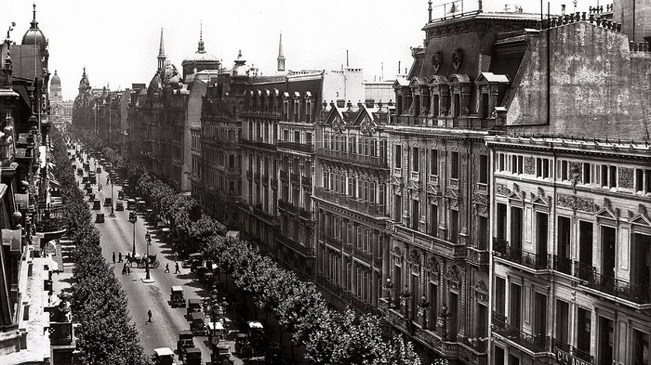 Las mejores fotos de la Avenida de Mayo en su 125° aniversario