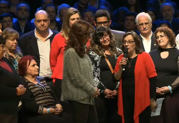 Cristina Kirchner: "Si los ven tristes, este Gobierno va a hacer cualquier cosa"