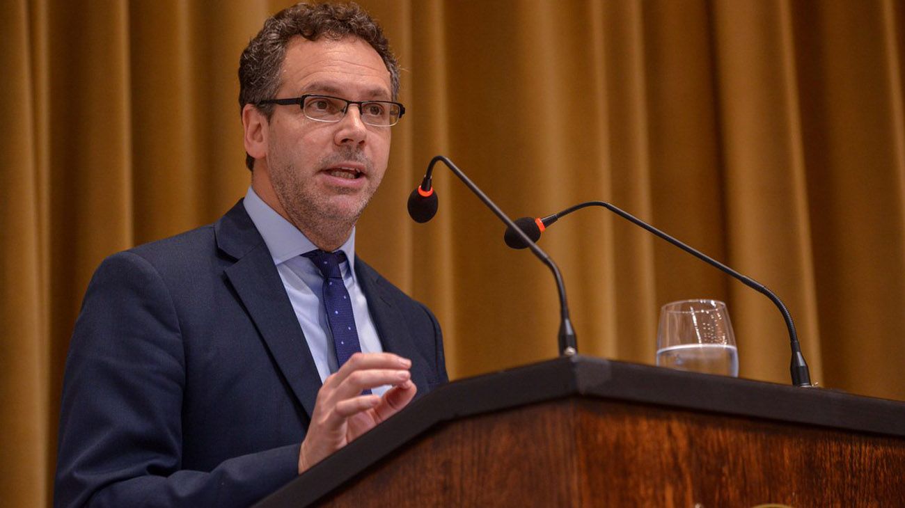 Guido Sandleris: "No edificamos la confianza necesaria para tener un mercado local"
