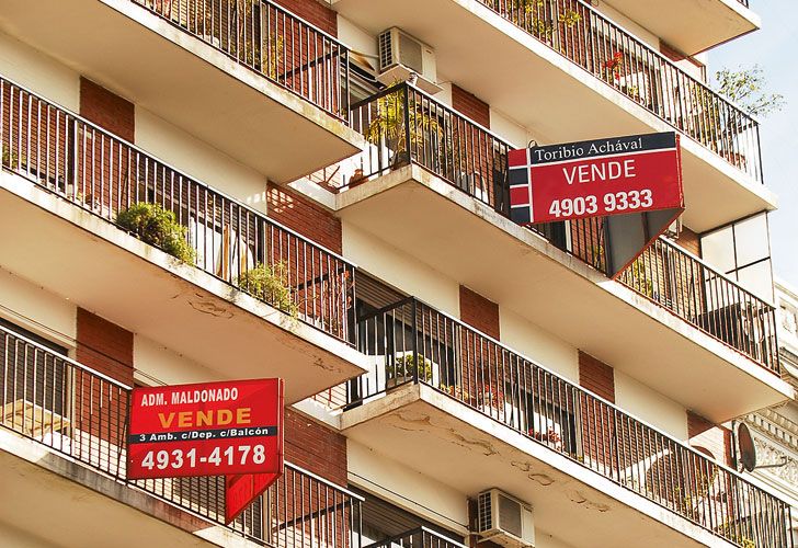 Hipotecarios, en alerta, pero “lejos de la 1.050”