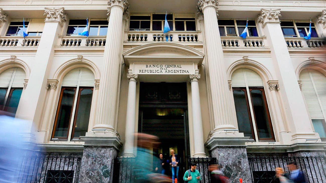 El Fondo reclama que el Banco Central acumule US$ 4 mil M en reservas netas