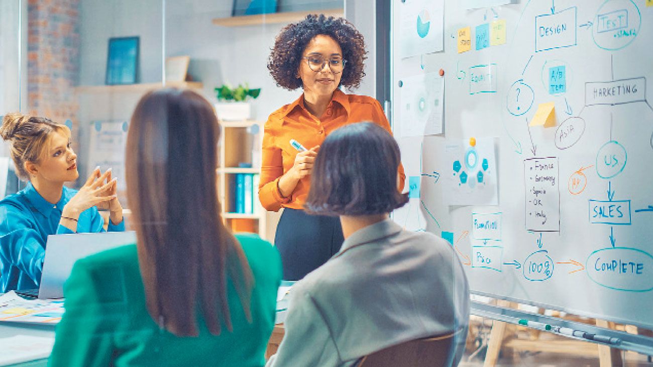 ¿Son iguales mujeres y hombres frente a la participación laboral?