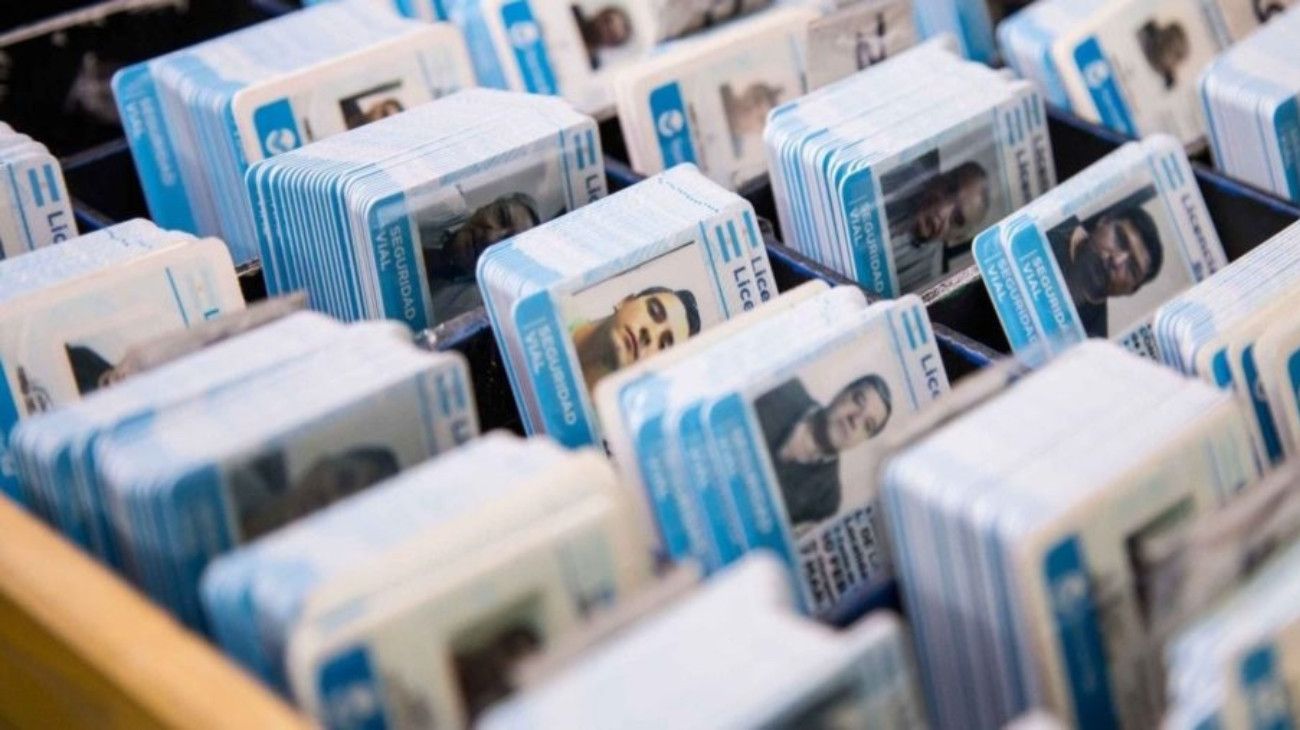 Es chofer y no podrá renovar su licencia de conducir porque debe cuotas alimentarias