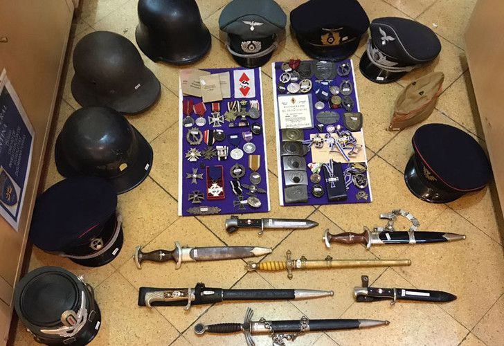 Comerciante va a juicio oral por vender objetos nazis