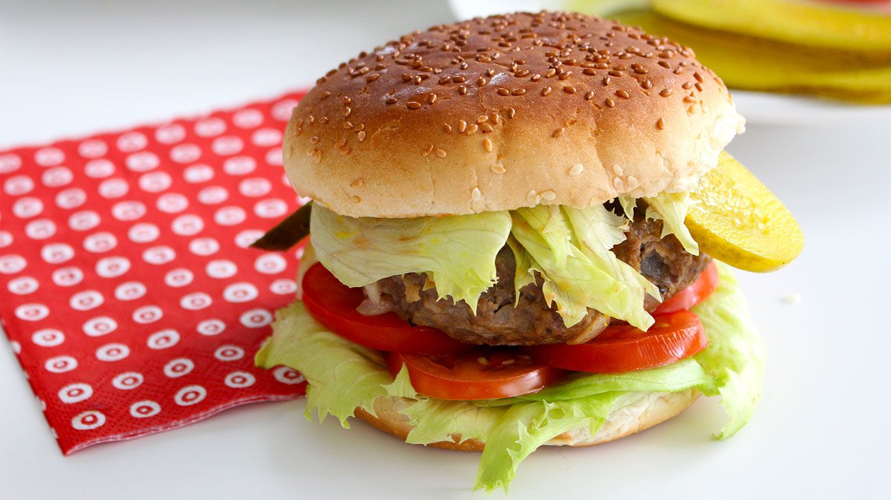 Productor de carne Marfrig comprará fabricante de hamburguesas