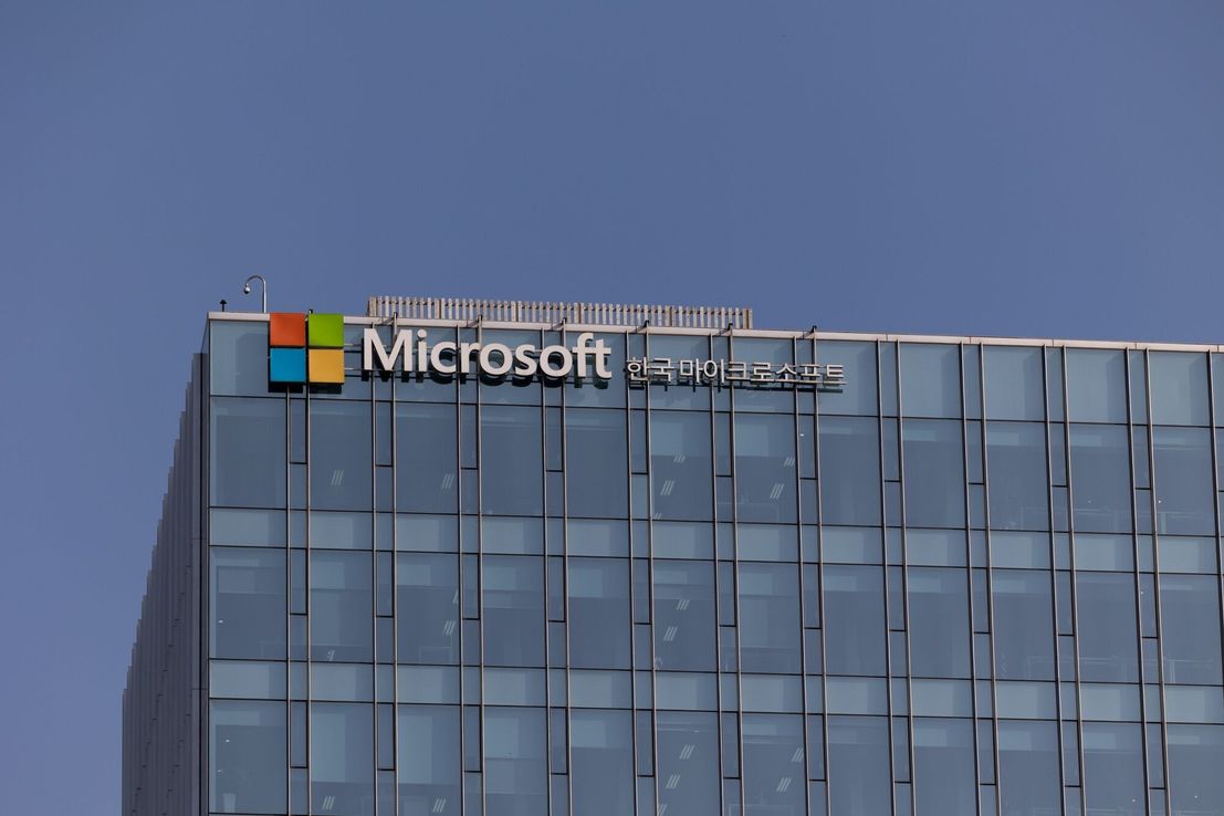 Microsoft vuelve a recortar cientos de empleos tras 6.000 despidos en mayo