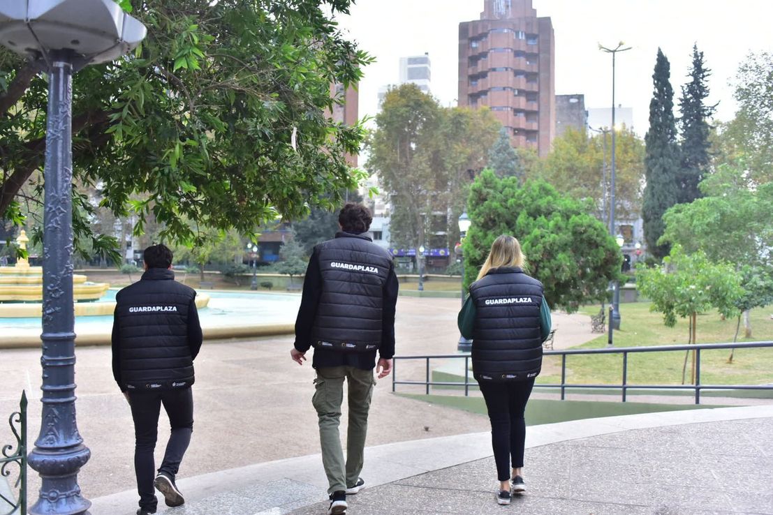 Vuelven los placeros a los espacios verdes de la ciudad de Córdoba