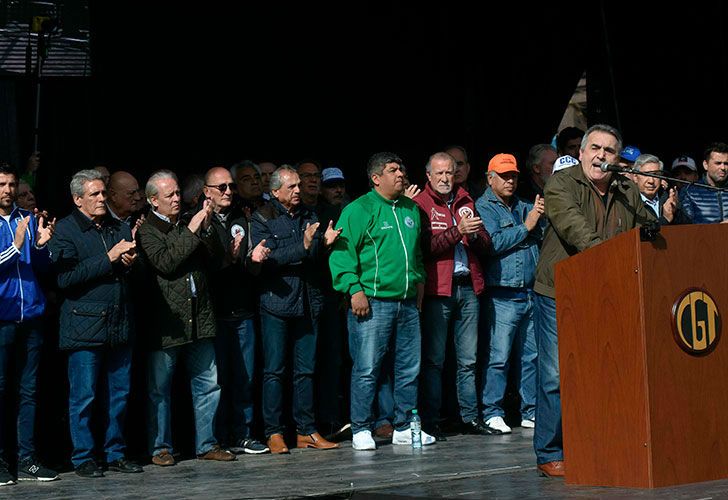 El Gobierno se adelanta a un posible paro de la CGT: "Es ridículo"