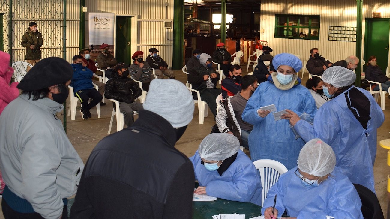 Avanza la campaña de vacunación contra el COVID-19 para trabajadores rurales