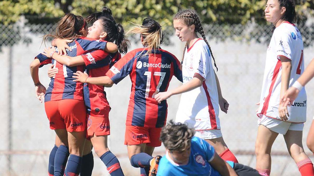 San Lorenzo estiró los festejos