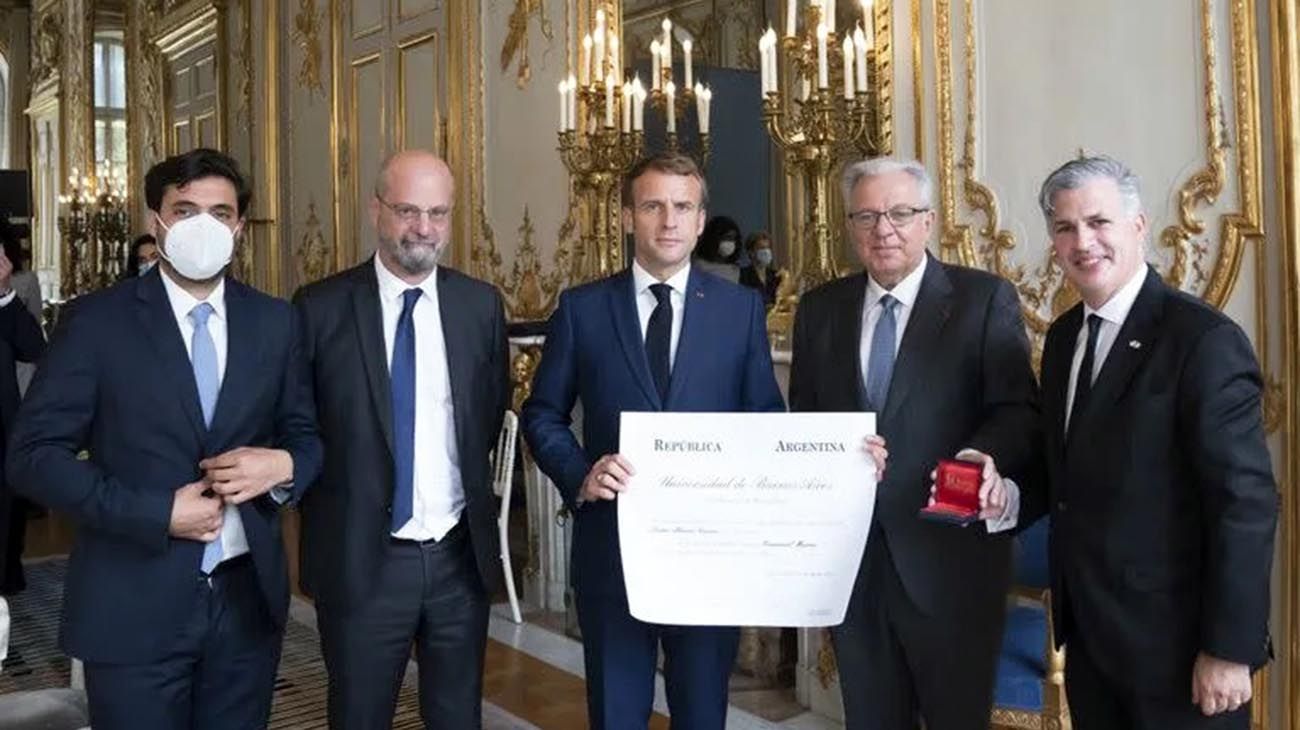 La UBA otorgó un doctorado Honoris Causa a Emmanuel Macron