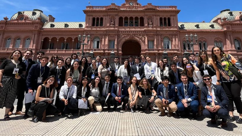 Se realizó la 5° edición del Alumni Forum de Frente Joven: "Liderazgo que inspira"