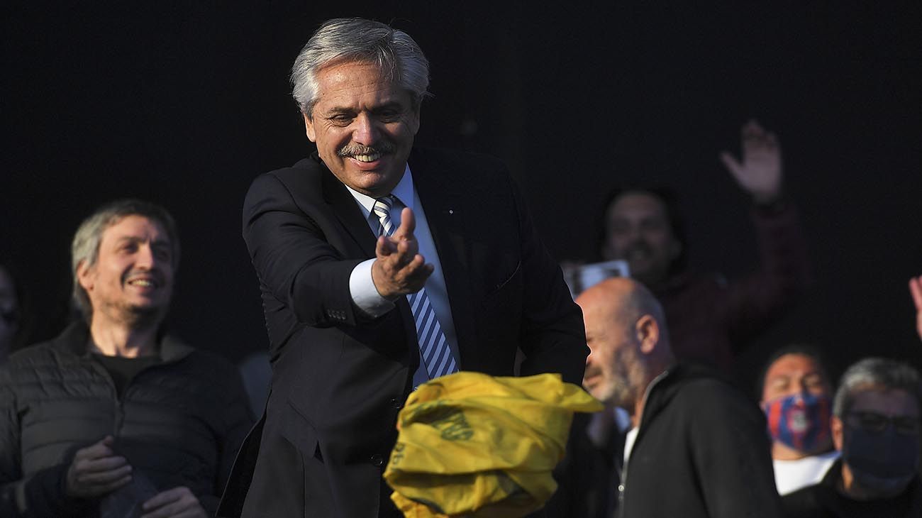 Alberto Fernández: "Mientras ellos sonríen y brindan en Miami, yo sigo peleando con el FMI"