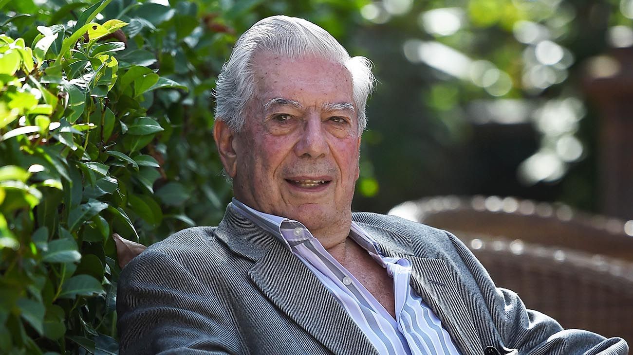 Mario Vargas Llosa: cómo la Literatura lo rescató de una infancia de violencia y abuso