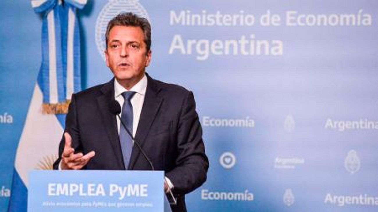 Juan Carnevale: “Las medidas de Sergio Massa no están orientadas al 23 de octubre”