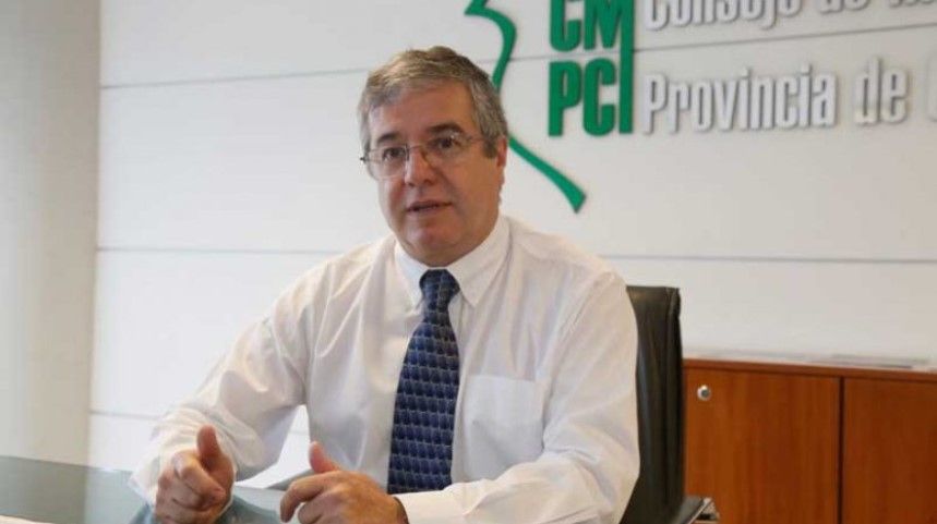 Andrés de León: “El sistema de salud está al 100% desde hace algunas semanas”