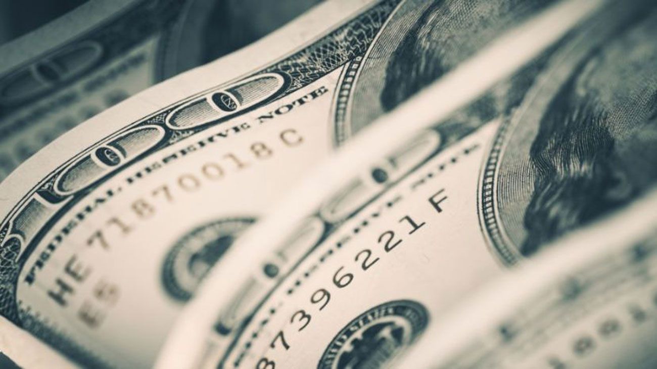 El dólar sube nueve centavos y se vende a $28,13