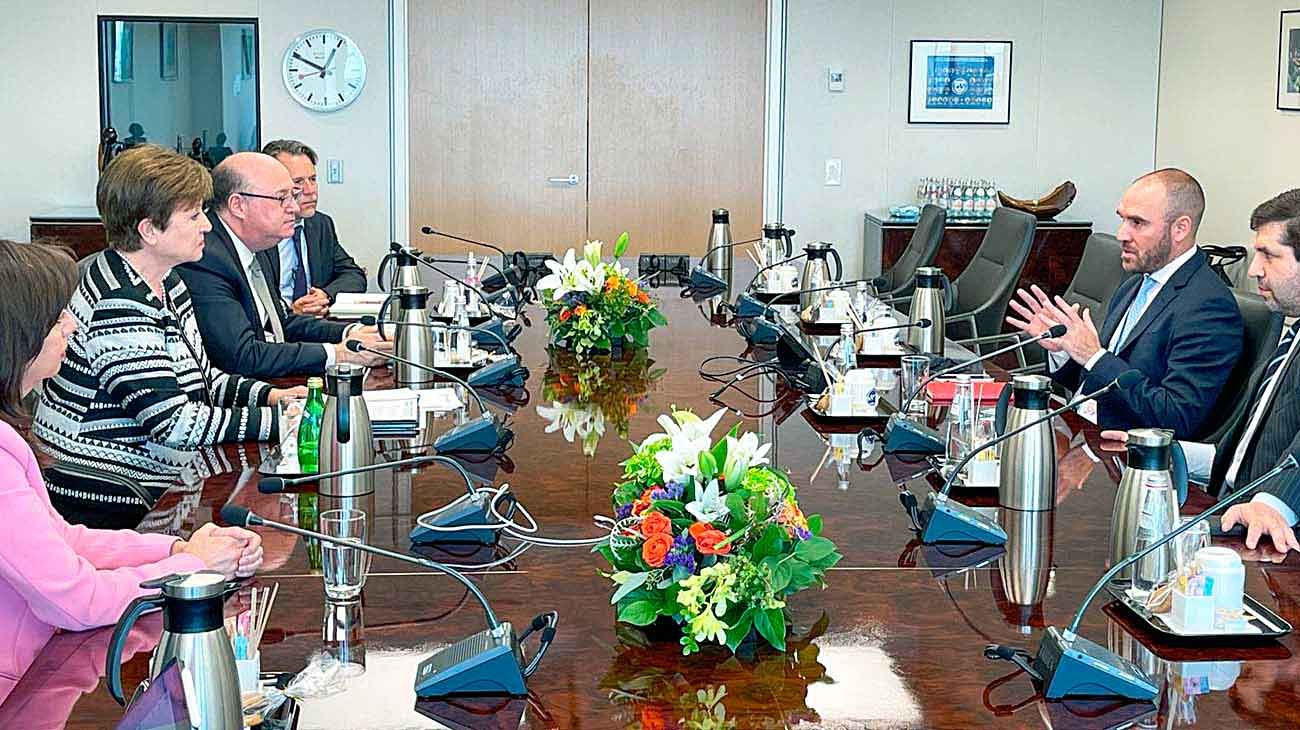 El FMI aseguró que las metas del programa con Argentina “permanecen sin cambios”