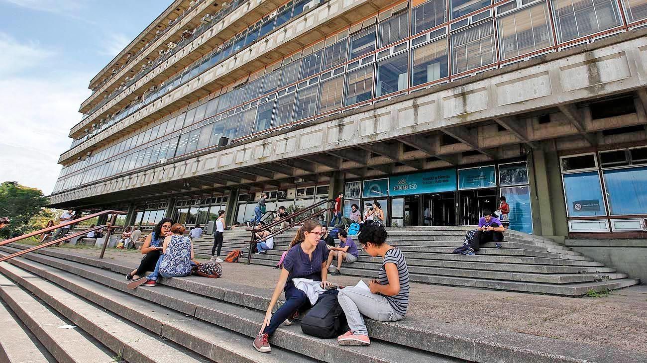Por una universidad plural