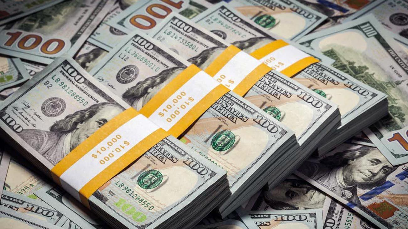 Expectativa por el dólar, que tocó su mayor valor desde la salida parcial del cepo