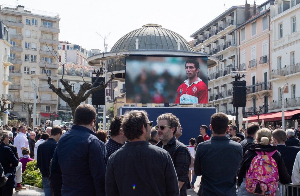 Con una emotiva misa en Biarritz, despidieron a Federico Aramburú, el exrugbier asesinado en París