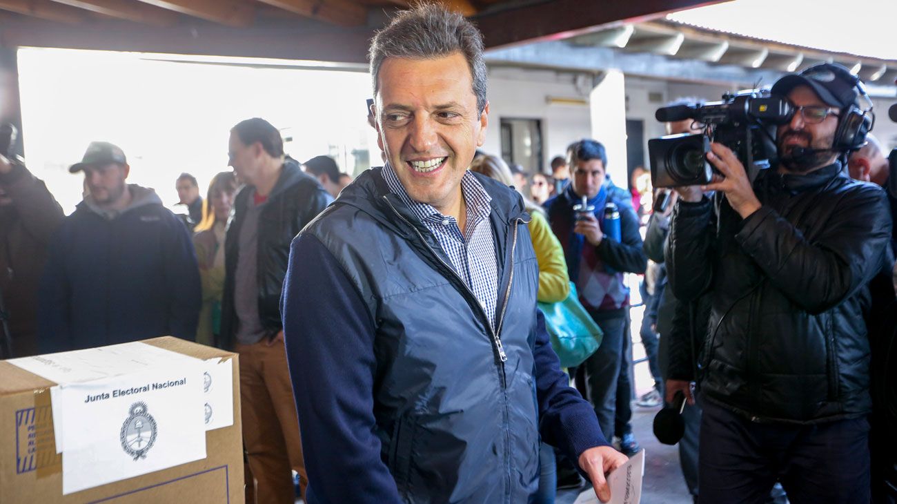 Los resultados de las PASO sepultan a la "ancha avenida del medio" en el Congreso