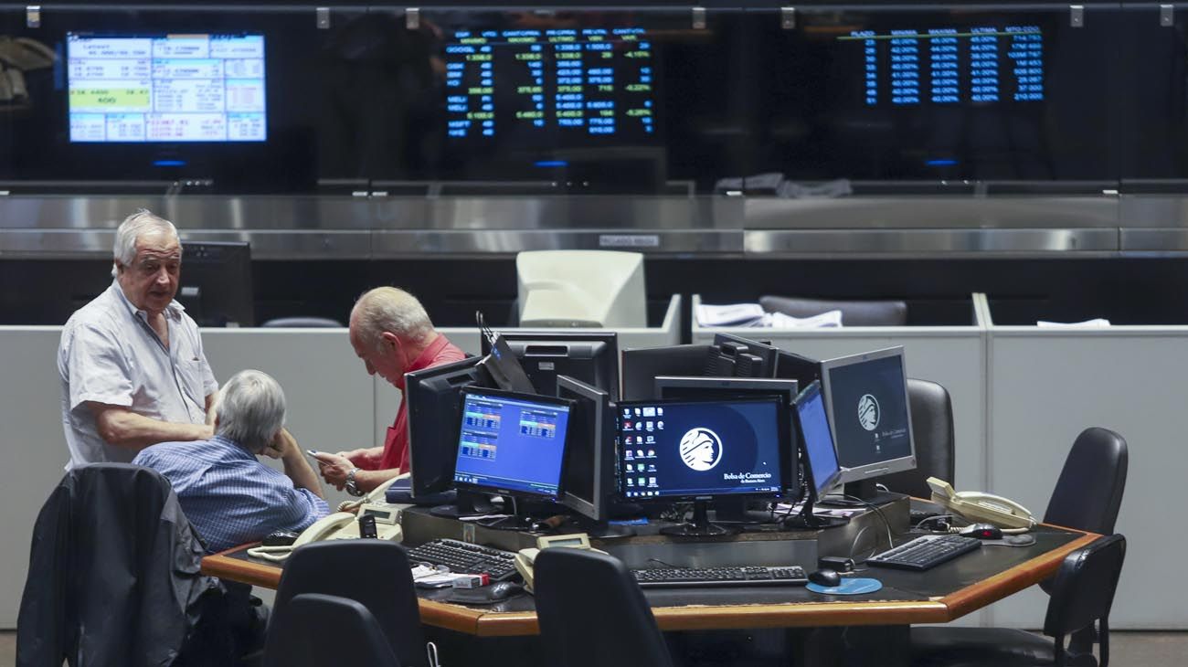 Índice Merval en baja: los traders explican qué puede pasar de cara a las elecciones