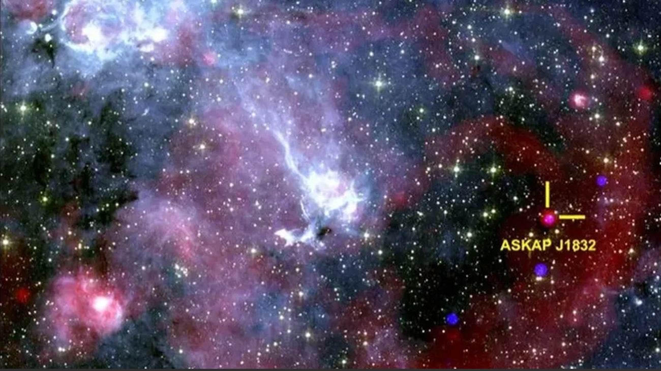 Científicos de la NASA descubrieron un objeto cósmico que emite "señales extrañas" hacia la Tierra cada 44 minutos