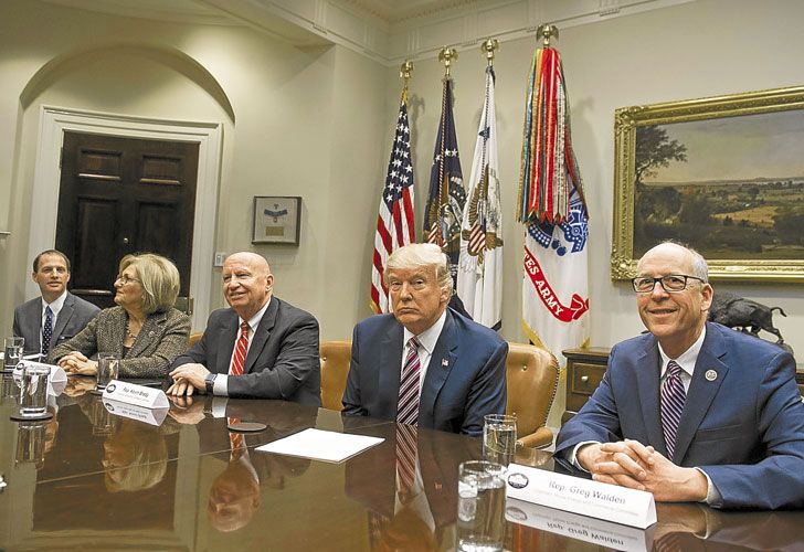 Primer traspié del nuevo decreto migratorio de Donald Trump