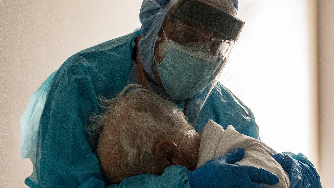 Estados Unidos registra la jornada más mortal de la pandemia