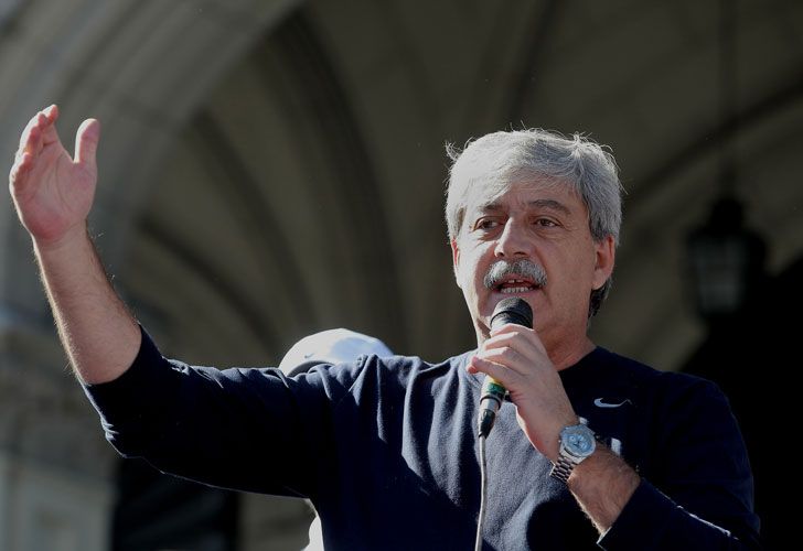 Buzzi le contestó a Capitanich: "Están manteniendo la soja en defensa propia"