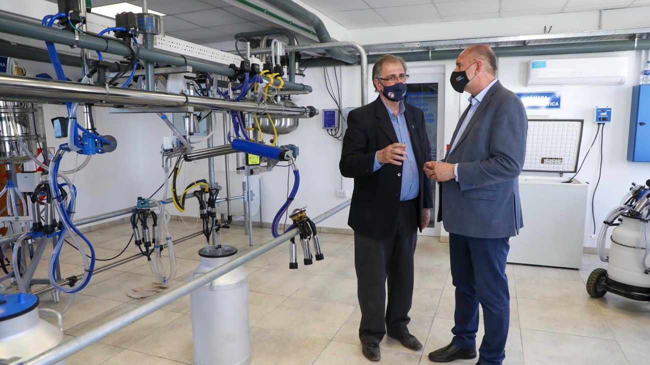 Inauguran en Santa Fe el centro tecnológico lácteo más grande América Latina