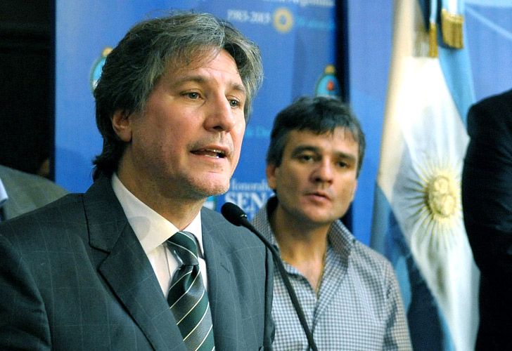 La mano derecha de Boudou contrató a su hija en el Senado