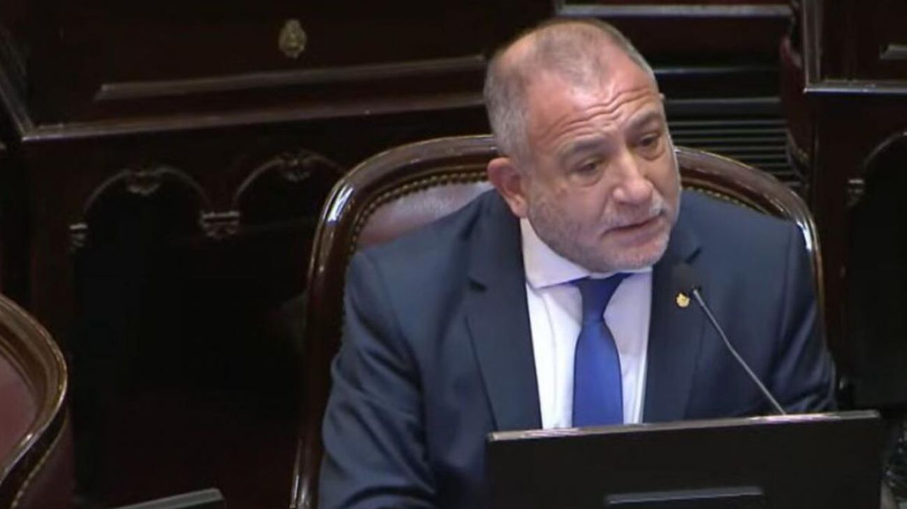 Luis Juez se quebró al hablar de la discapacidad de su hija en el Senado