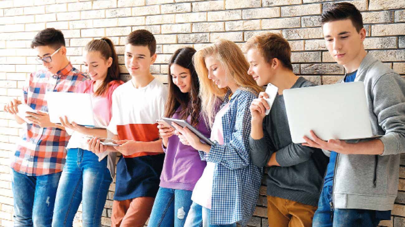 Los adolescentes usan las redes como su ‘espacio libre de adultos’